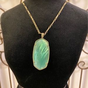 KENDRA SCOTT • Faceted Reid Green Iridescent Long Pendant Necklace w/Extender